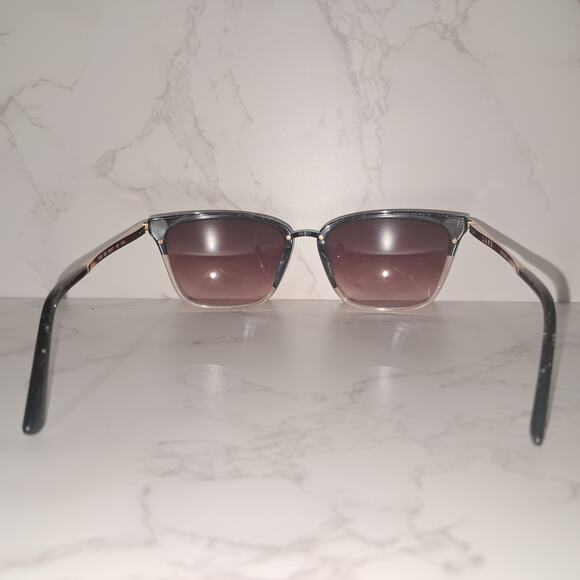 NEW Gwen Stefani L.A.M.B.  Black & Blush Frame / Pink Gradient Lens Sunglasses - Picture 2 of 6